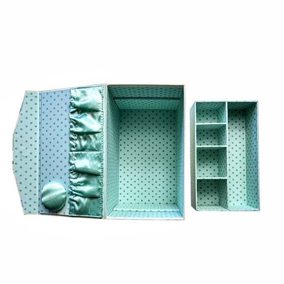 Molly & Rex White Two Layer Storage Sewing Box - Picture 10 of 15